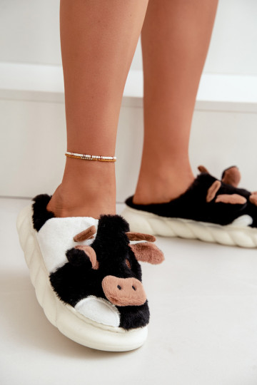 avec un manteau de fourrure Chaussons KroÀy Féminin couleur noire Remiola