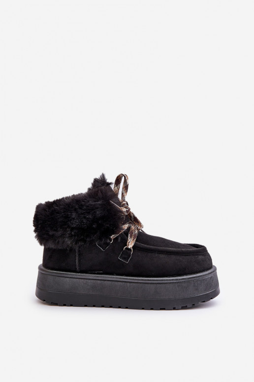 Faible Bottes de neige Féminin avec une plateforme avec un manteau de fourrure couleur noire Neathren Faible Bottes de neige Féminin avec une plateforme avec un manteau de fourrure couleur noire Neathren
