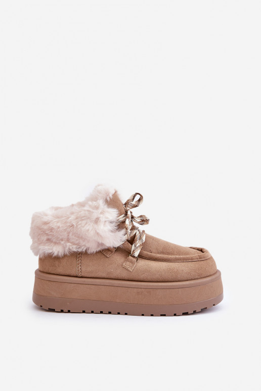 Faible Bottes de neige Féminin avec une plateforme avec un manteau de fourrure beige Neathren Faible Bottes de neige Féminin avec une plateforme avec un manteau de fourrure beige Neathren