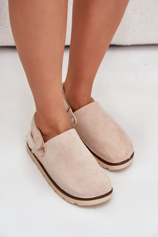 Chaussons Féminin avec une plateforme réchauffer avec de la fourrure à l intérieur Typu Baranek beige Sanilora Chaussons Féminin avec une plateforme réchauffer avec de la fourrure à l intérieur Typu Baranek beige Sanilora
