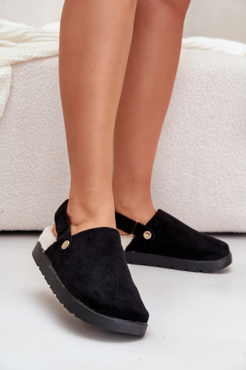 Chaussons Féminin avec une plateforme réchauffer avec de la fourrure à l intérieur Typu Baranek couleur noire Sanilora