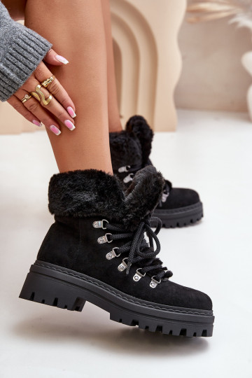 avec des lacets chaussures Féminin avec un manteau de fourrure couleur noire Vaminia