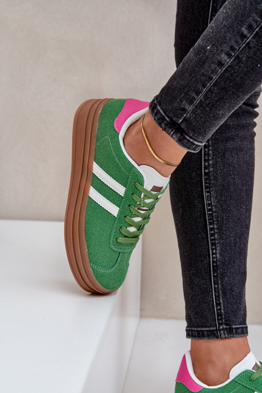 Chaussures modèle baskets Féminin avec une plateforme couleur verte Egelia