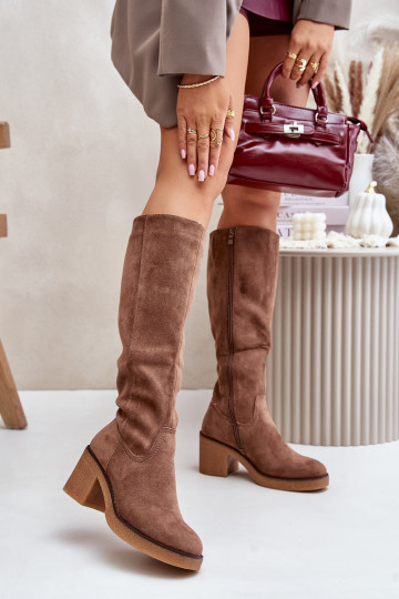 Bottes fourrées à talons en daim écologique de couleur marron Leamirael
