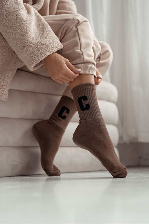 Des chaussettes Frotte brunes pour femmes