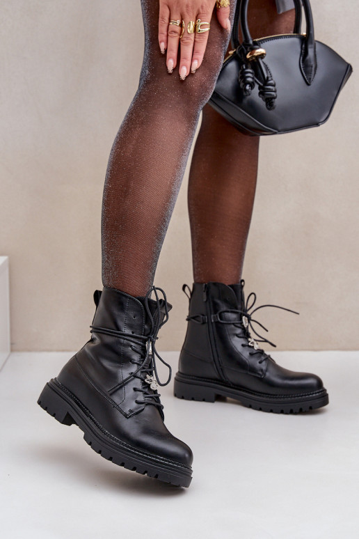 Bottines isolées avec lanières et lacets noirs Irivina