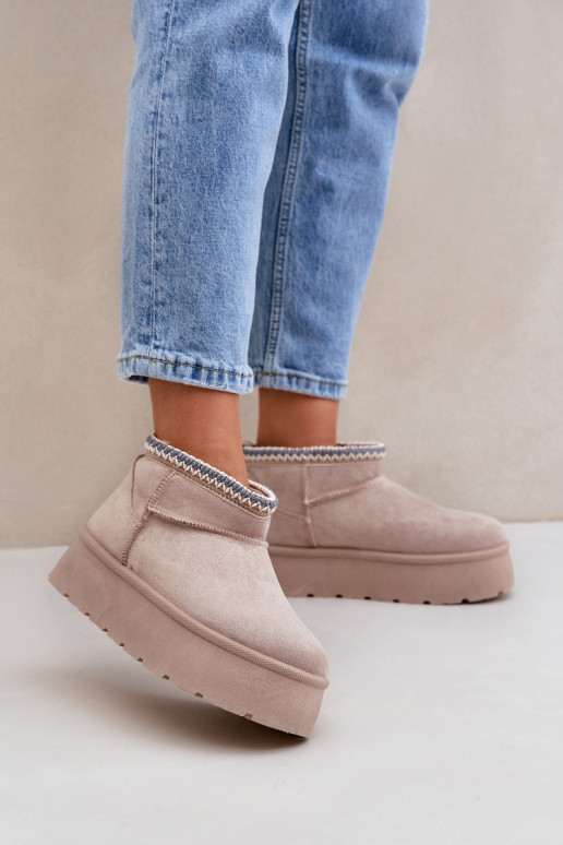 Bottes de neige avec une plateforme Avec des décorations Haftem couleur ivoire Heslania Bottes de neige avec une plateforme Avec des décorations Haftem couleur ivoire Heslania