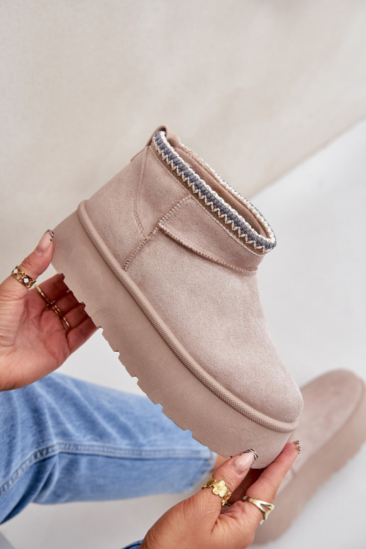 Bottes de neige avec une plateforme Avec des décorations Haftem couleur ivoire Heslania Bottes de neige avec une plateforme Avec des décorations Haftem couleur ivoire Heslania