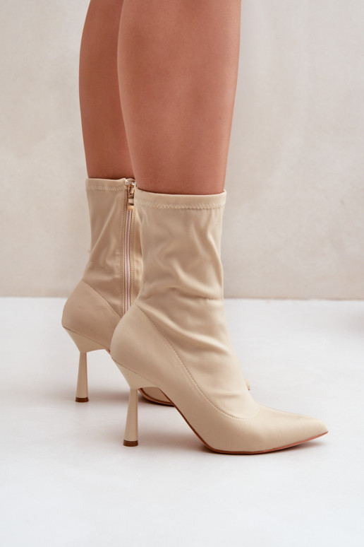 Bottines avec talons fins couleur ivoire Amune