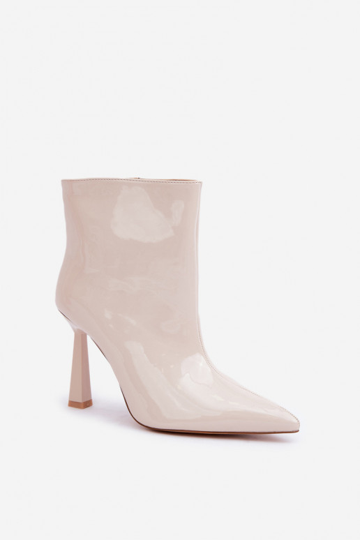 Bottines avec effet verni modèle à enfiler couleur ivoire Seliri