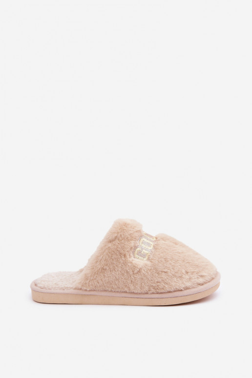 Chaussons pour femmes avec fourrure I Įjungtapisem couleur sable Kalelia