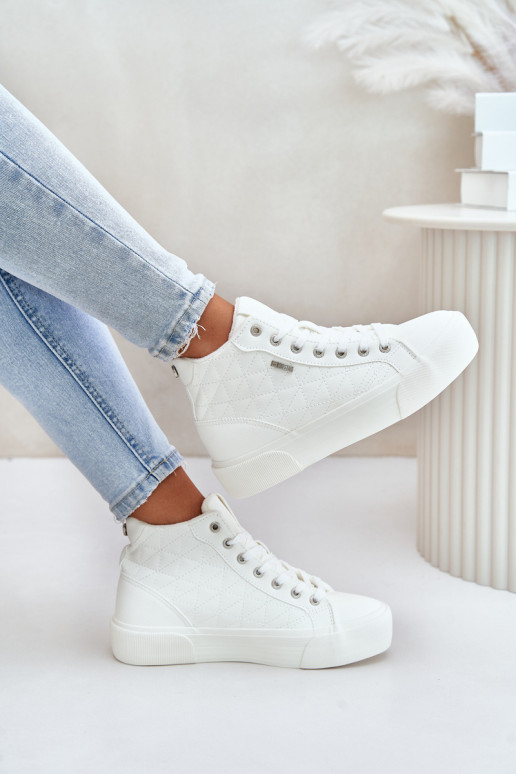 Baskets de loisirs isolées Big Star blanches