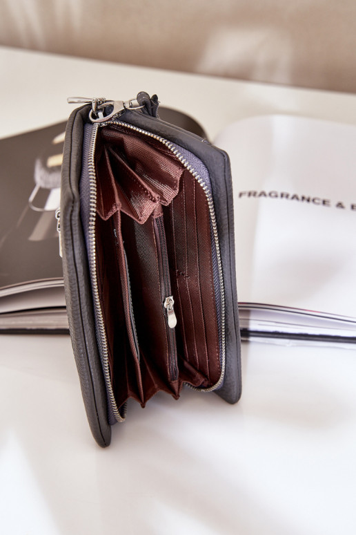 Grand portefeuille femme avec une empreinte en cuir écologique couleur grise Il fautrtiel Grand portefeuille femme avec une empreinte en cuir écologique couleur grise Il fautrtiel