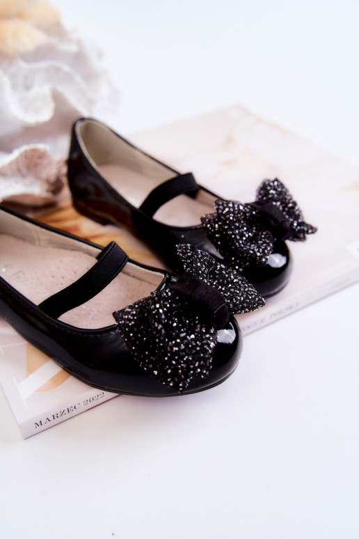 Chaussures avec nœuds couleur noire... Chaussures avec nœuds couleur noire...