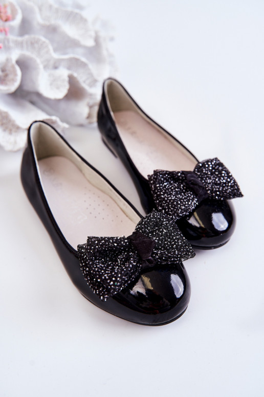 Chaussures avec nœuds couleur noire... Chaussures avec nœuds couleur noire...