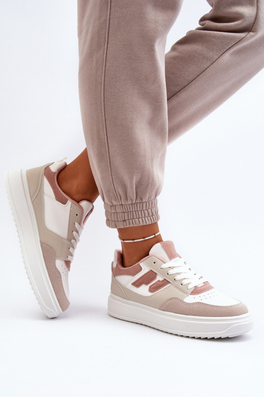 Le bas des femmes Chaussures modèle baskets beige Regines