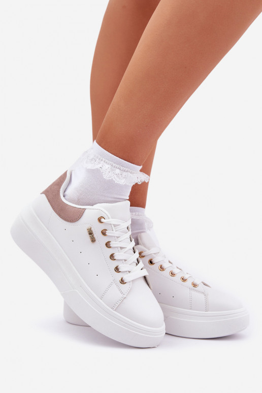 Chaussures modèle baskets Féminin avec une plateforme en cuir écologique couleur blanche Lelandine Chaussures modèle baskets Féminin avec une plateforme en cuir écologique couleur blanche Lelandine