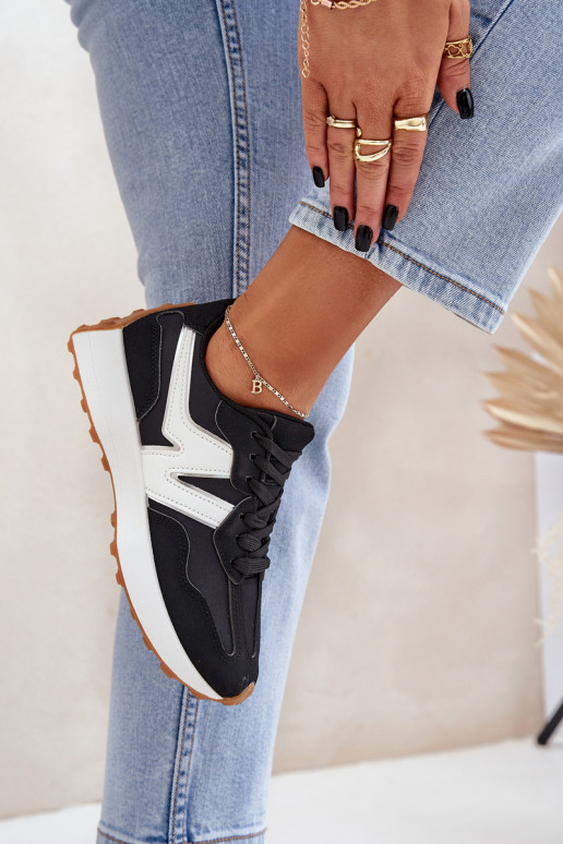 baskets Chaussures modèle baskets Féminin couleur noire Britma baskets Chaussures modèle baskets Féminin couleur noire Britma