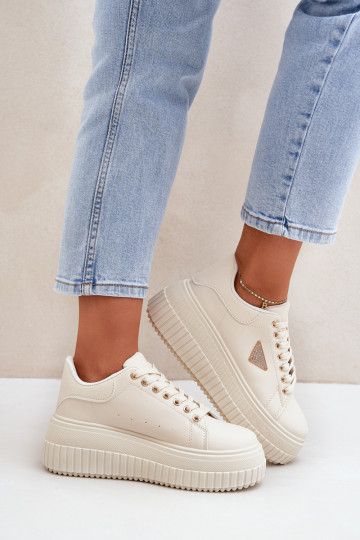 Élégant Chaussures modèle baskets avec une plateforme couleur ivoire Vallexia