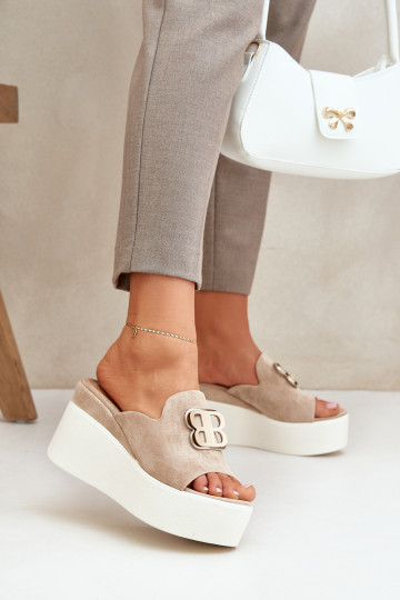 Chaussons avec une plateforme I Koturnie avec des ornements beige Tanonea 2