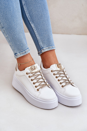 Chaussures modèle baskets avec une plateforme Avec des décorationsi SznuróÀkami Blanc-couleur dorée Fonetha