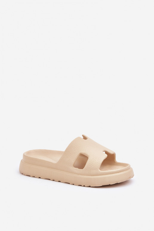 Pantoufles légères Chaussons Avec découpes beige Neladith Pantoufles légères Chaussons Avec découpes beige Neladith