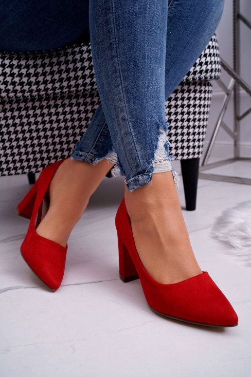 Chaussures à talons hauts en daim couleur rouge Florena Chaussures à talons hauts en daim couleur rouge Florena