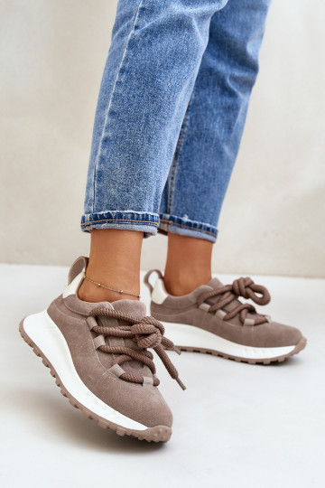 Baskets en daim couleur sable 2