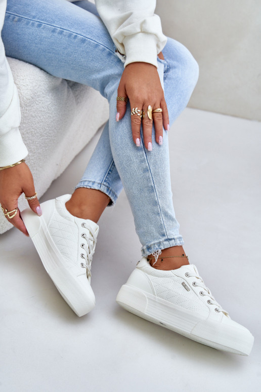 Chaussures de loisirs avec plateforme... Chaussures de loisirs avec plateforme...