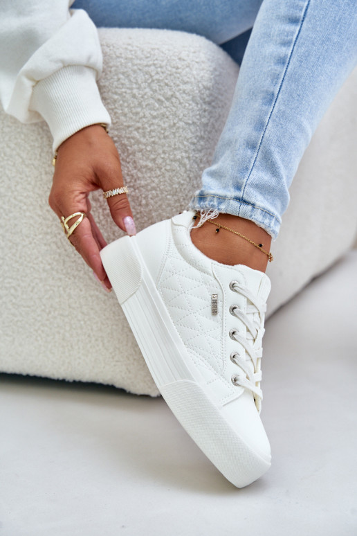 Chaussures de loisirs avec plateforme... Chaussures de loisirs avec plateforme...