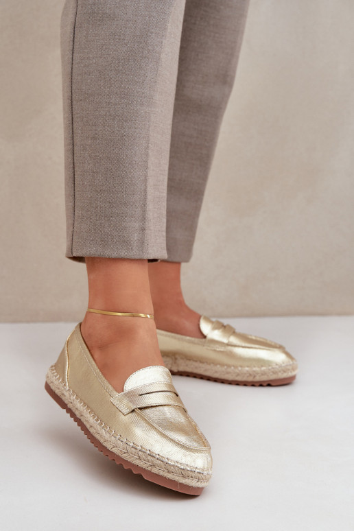 Espadrilles Avec JutoÀa Plecionką Sur une semelle plate couleur dorée Shilova