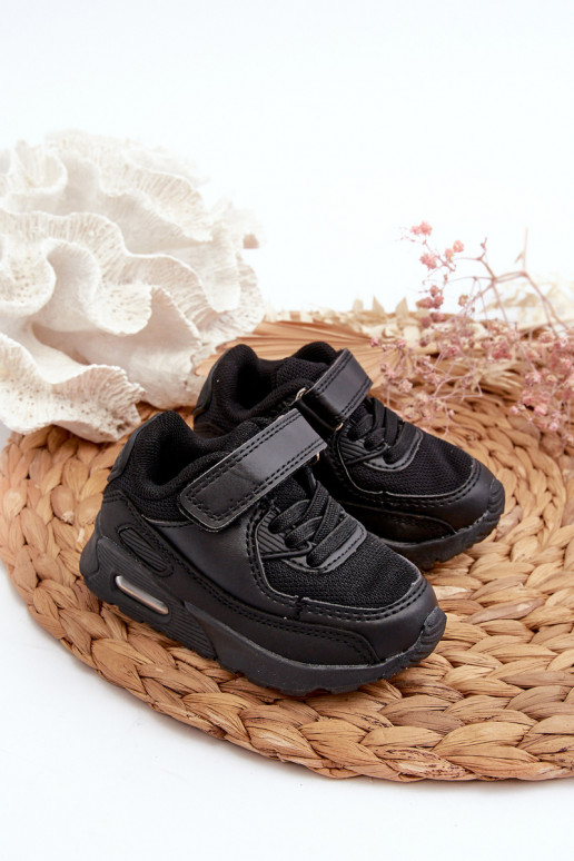 Chaussures modèle sneaker enfant à fermetures adhésives, couleur noir Krissandra
