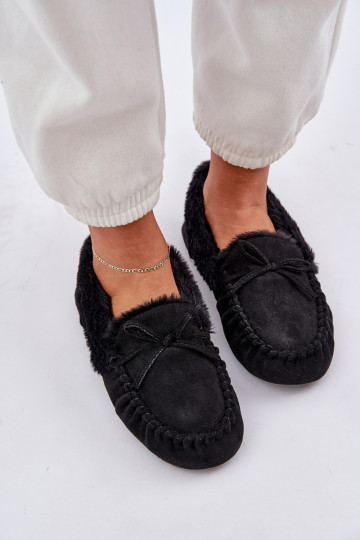 Mocassins Chaussons Féminin avec un manteau de fourrure couleur noire Kleogoria