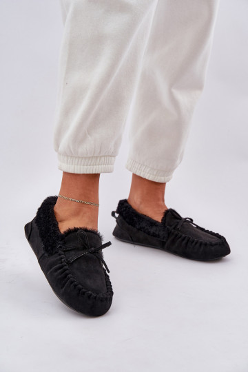 Mocassins Chaussons Féminin avec un manteau de fourrure couleur noire Kleogoria 2
