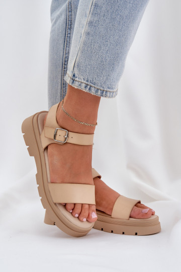 Sandales pour femmes avec une plateforme beige Evaretha