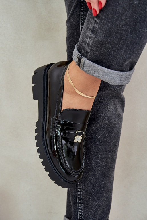 Mocassins laqués Féminin Z Przypinką Nounours couleur noire DANSulinea Mocassins laqués Féminin Z Przypinką Nounours couleur noire DANSulinea