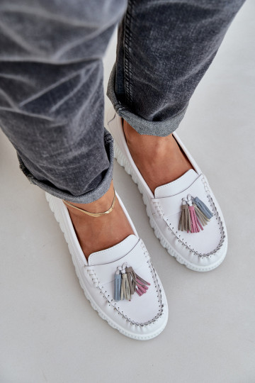 Peau mocassins pour femmes avec des franges avec une plateforme I Koturnie couleur blanche Eleazetta 2