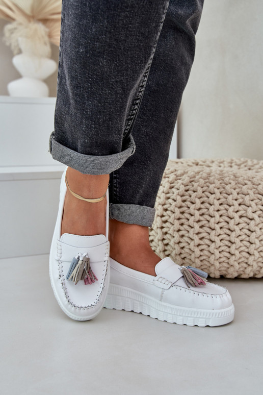 Peau mocassins pour femmes avec des franges avec une plateforme I Koturnie couleur blanche Eleazetta