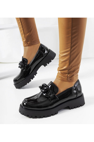 Chaussures en cuir verni...