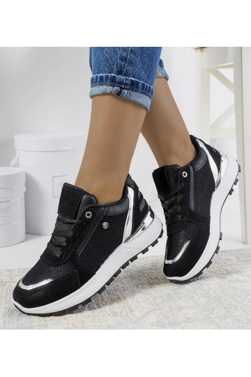 Baskets noires brillantes...