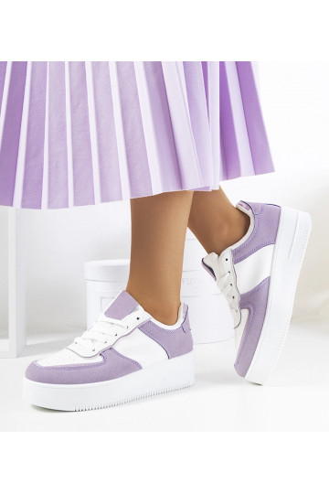 Baskets violettes pour...