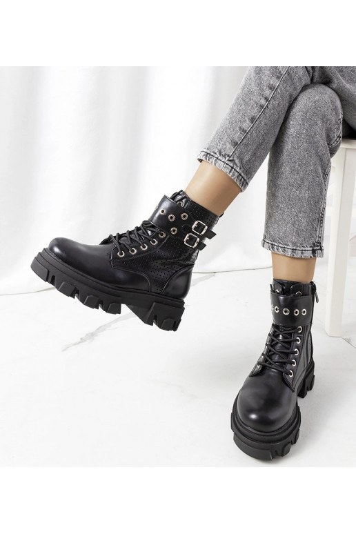 Bottines noires à semelle trapèze Rubeo