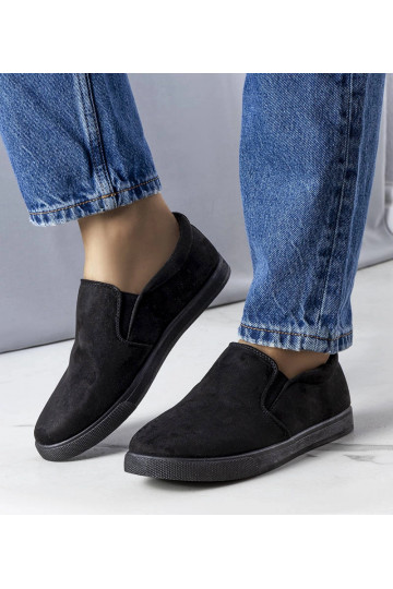 Baskets en éco-suède noir...