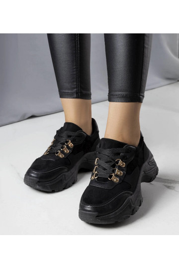 Baskets noires en matières...