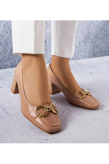 Escarpins à bout carré...