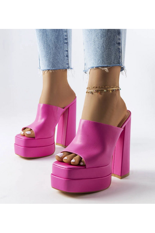 Tongs à talons hauts roses Mertzon