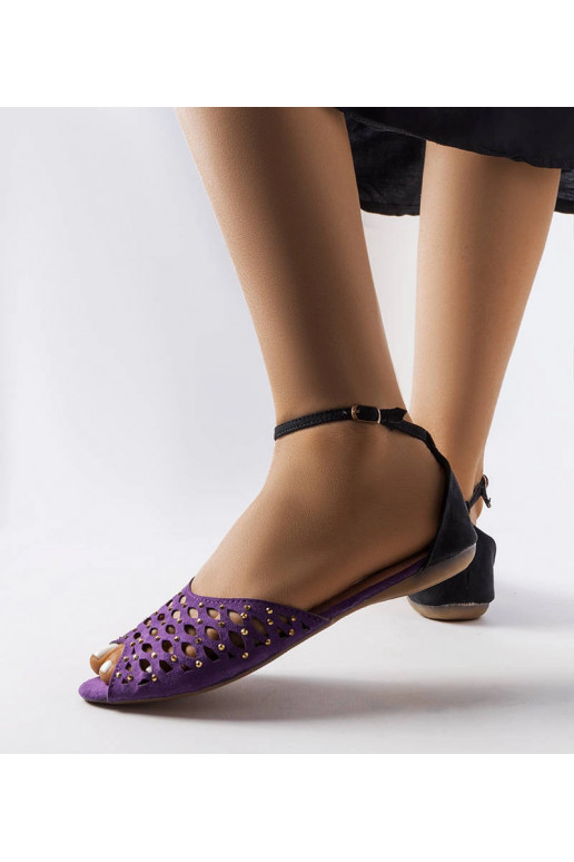 Sandales ajourées violettes avec...