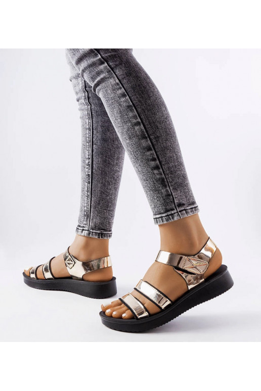 Sandales vernies dorées Brices