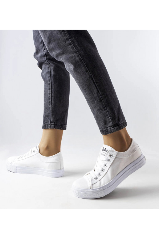 Baskets blanches Lee Cooper...