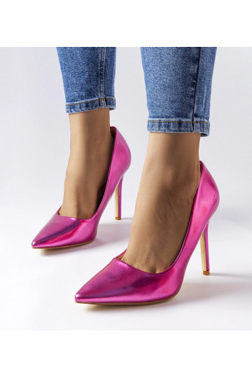 Escarpins à talons hauts... 2